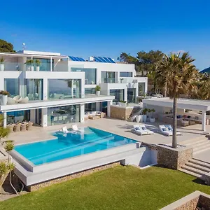 blue-sky-mallorca-luxury-villa.allmallorcahotels.com/